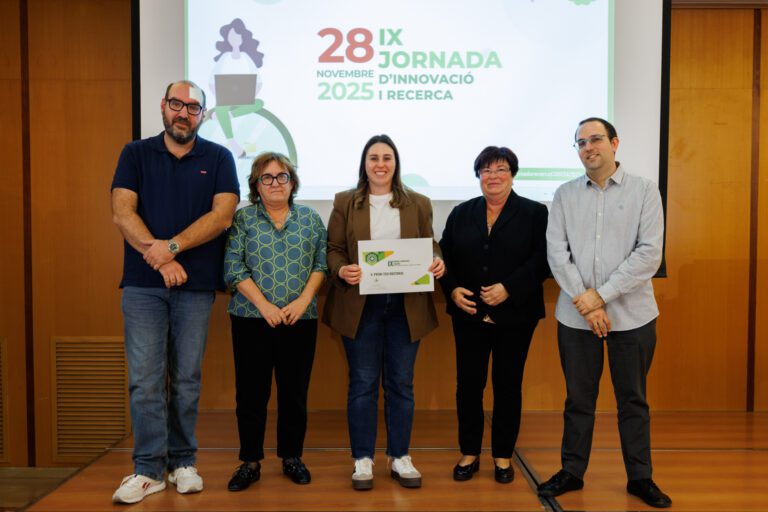 SM1621-281125-R5 primer premi tesi doctoral