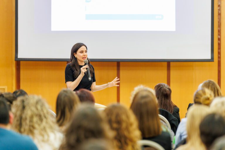 SM4933-281125-R6MkII